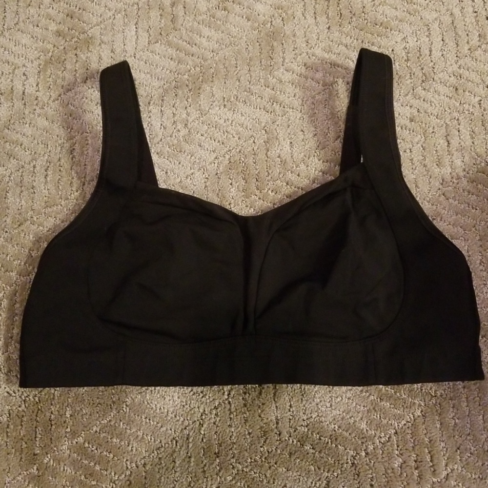 Ta Ta Tammer sports bra